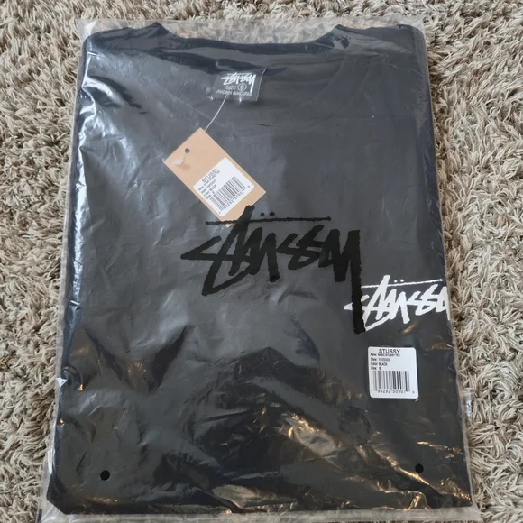 Stussy Black T-Shirt - Picture 5 of 8